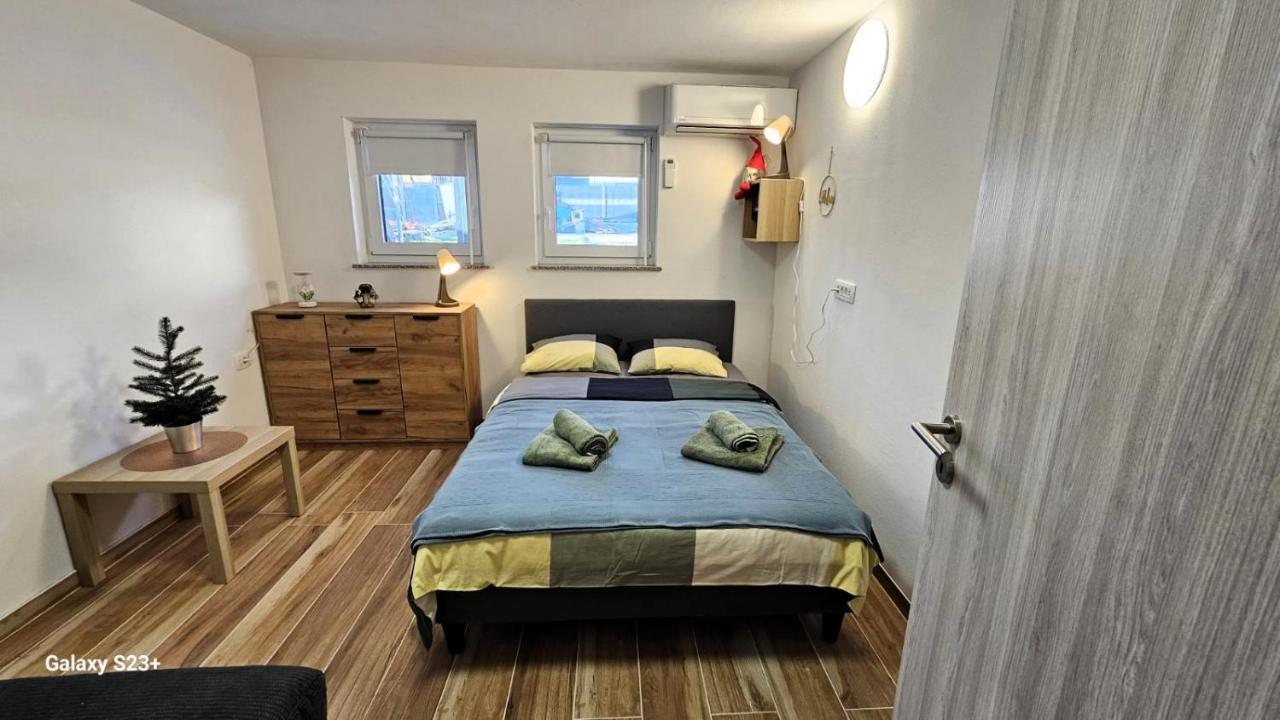 Apartmaji Stars Mavcice Exterior foto
